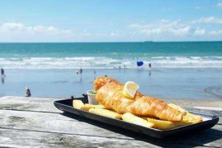 Charming Bolthole 400M To Beach Earnley Екстер'єр фото